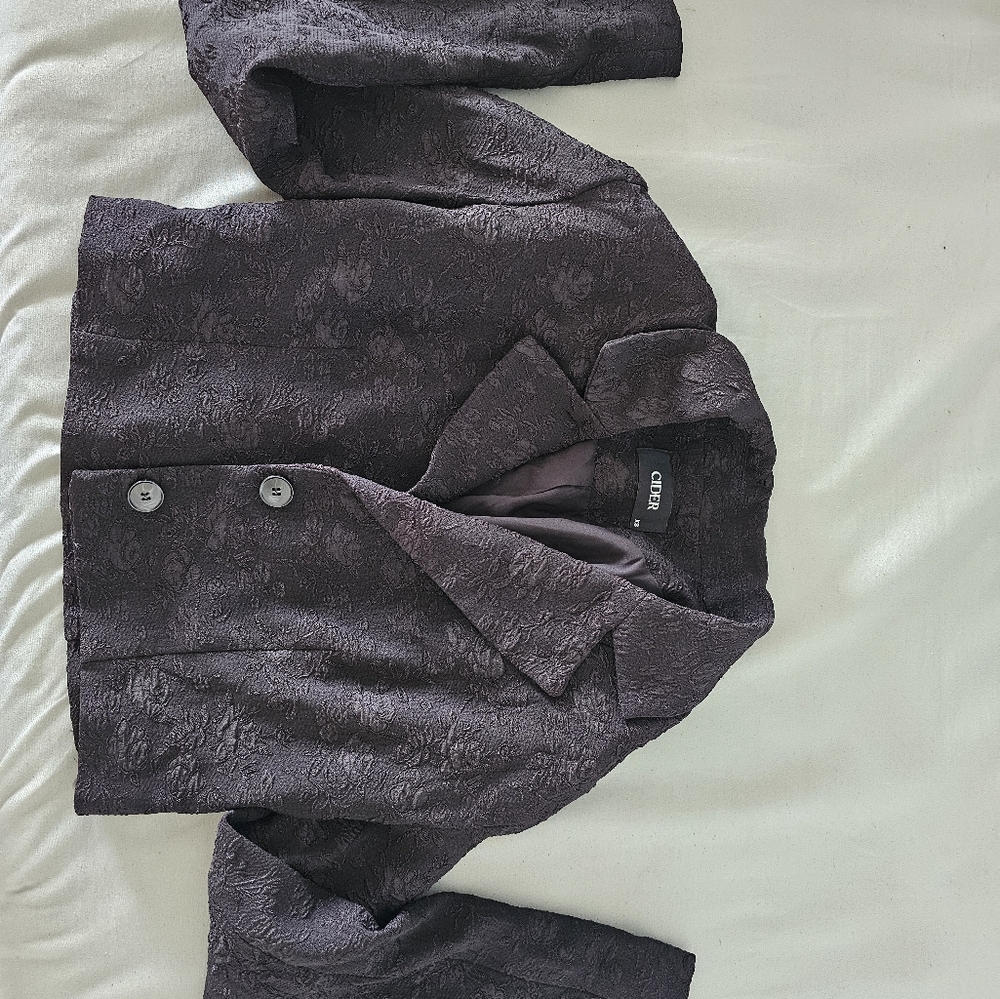 Black, textured, crop suit jacket
